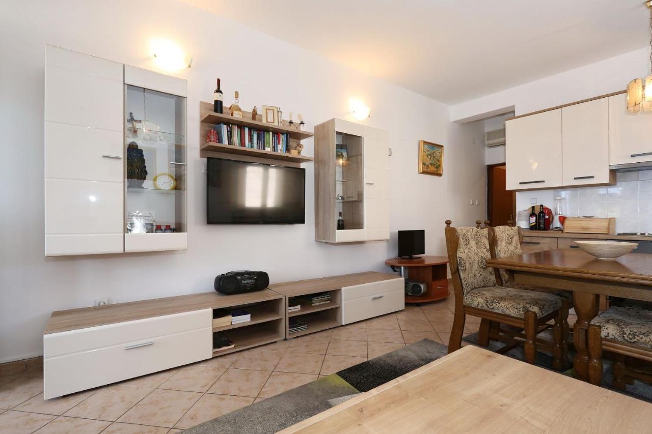 Apartments Ivan Vir Bagian luar foto